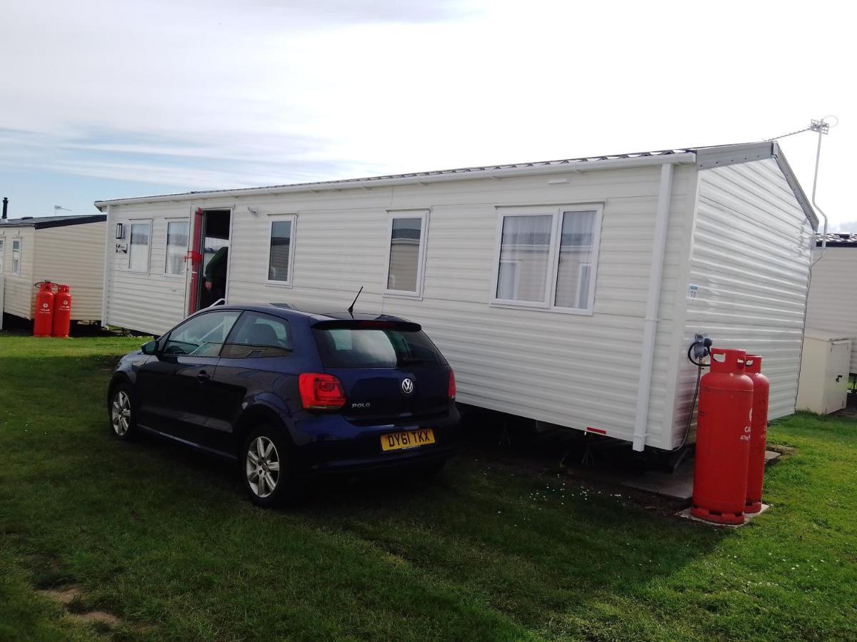 3 Bed ,Sleeps 8 Caravan California Cliffs Holiday Park Scratby Екстер'єр фото